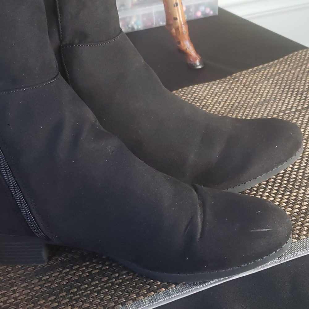 Boots - Picture 6 of 6